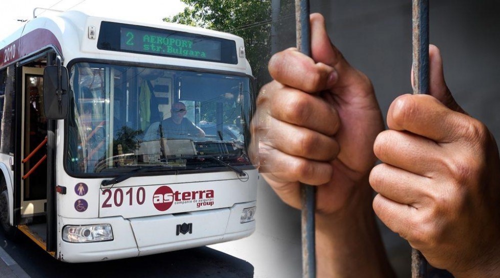 ATENȚIE PĂRINȚI: Pe o rută de troleibuz din Bălți mai mulți copii au fost agresați de un pedofil